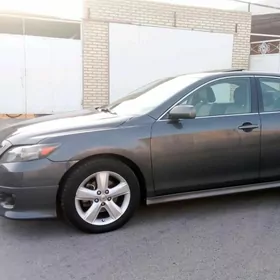 Toyota Camry 2010