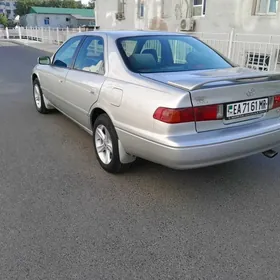 Toyota Camry 2001