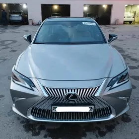 Lexus ES 350 2019