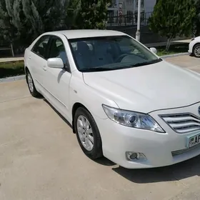 Toyota Camry 2011