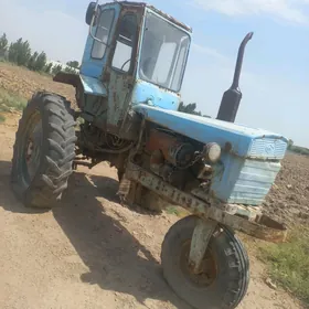 MTZ T-28 1990