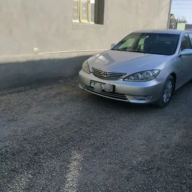 Toyota Camry 2004