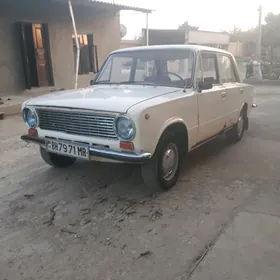 Lada 2104 1983