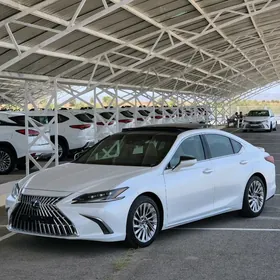 Lexus ES 350 2022