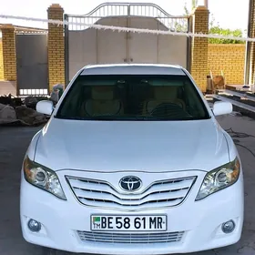 Toyota Camry 2010