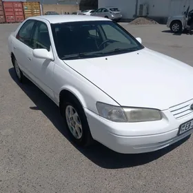 Toyota Camry 1999