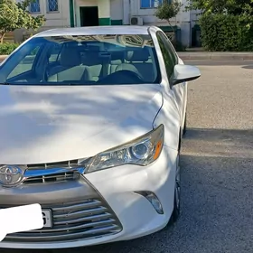 Toyota Camry 2017