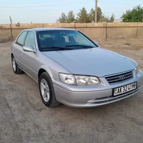 Toyota Camry 2000