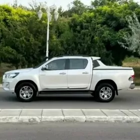 HILUX Vigo