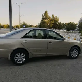 Toyota Camry 2004