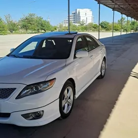 Toyota Camry 2011