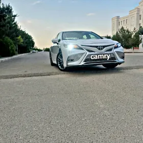 Toyota Camry 2023