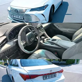 Toyota Avalon 2018