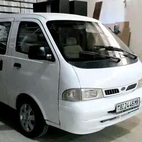 Toyota Hiace 2002