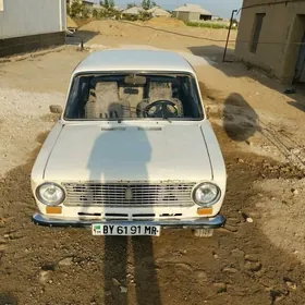 Lada 2104 1980