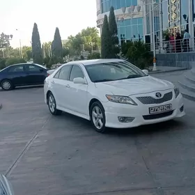 Toyota Camry 2011