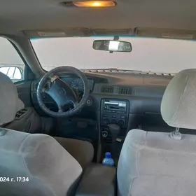 Toyota Camry 2001