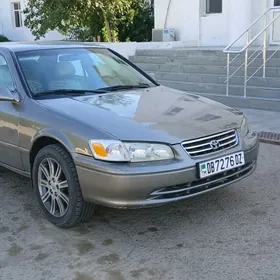 Toyota Camry 2000