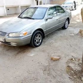 Toyota Camry 1999