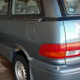 Toyota Previa 1993