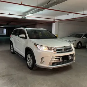 Toyota Highlander 2019