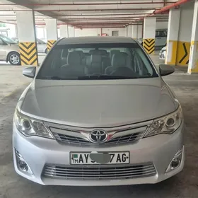 Toyota Camry 2013