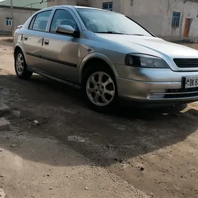 Opel Astra 2003