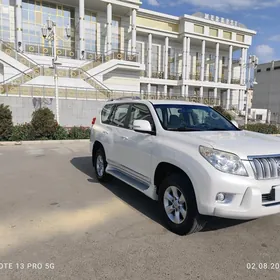 Toyota Land Cruiser Prado 2011