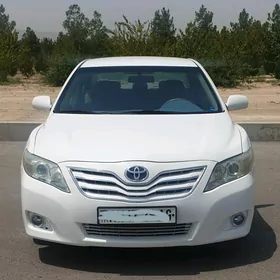 Toyota Camry 2011