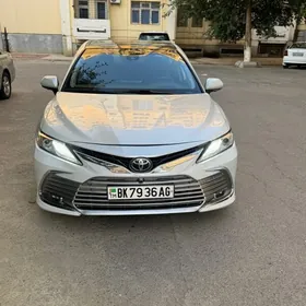 Toyota Camry 2023