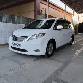 Toyota Sienna 2012