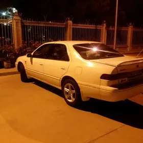 Toyota Camry 1999