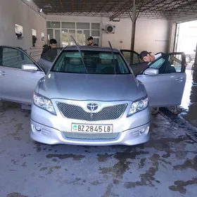 Toyota Camry 2011