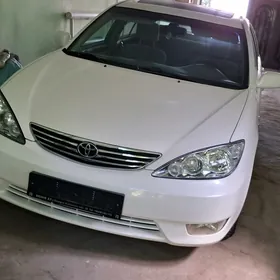 Toyota Camry 2004