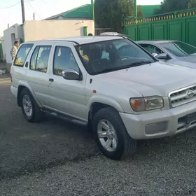 Nissan Pathfinder 2001