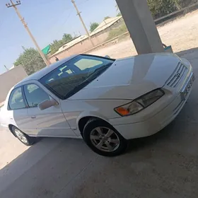 Toyota Camry 1999