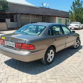 Toyota Avalon 1999