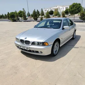 BMW E39 2002