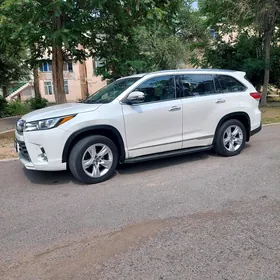 Toyota Highlander 2018