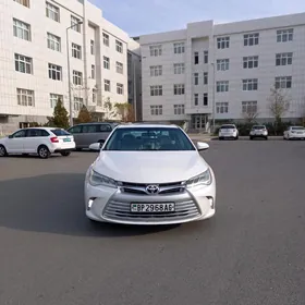 Toyota Camry 2017