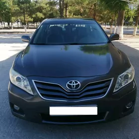 Toyota Camry 2010