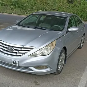 Hyundai Sonata 2011