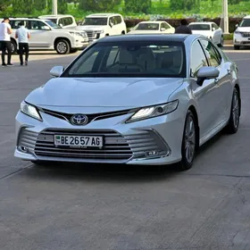 Toyota Camry 2022