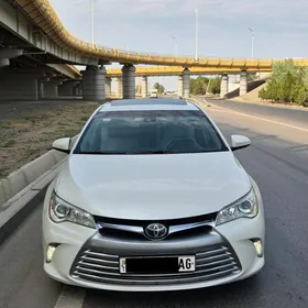 Toyota Camry 2017