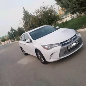 Toyota Camry 2015