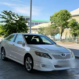 Toyota Camry 2010