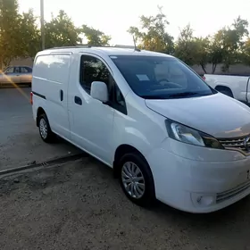 Nissan NV200 2020