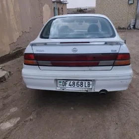 Nissan Cefiro 1998