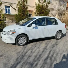 Nissan Versa 2010