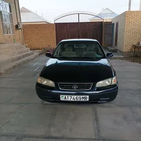 Toyota Camry 1999